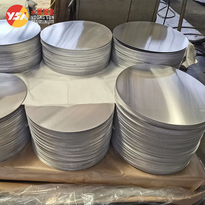 Cakram Aluminium 1060 1050 Lampu Penerangan Reflektif H14 Ukuran Kustom Kerataan Tinggi Tepi Bebas Gerigi Food Grade