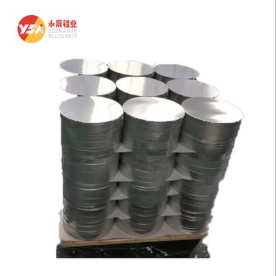 0.6mm Tepi 50mm Dia H32 Alloy Aluminium Lingkaran Lembar Custom Size Tinggi Flatness Burr Free Edge Food Grade