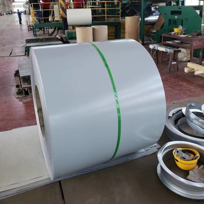 24 Inch White Aluminium Coil Untuk Ketahanan Korosi Gerbang Bergulir